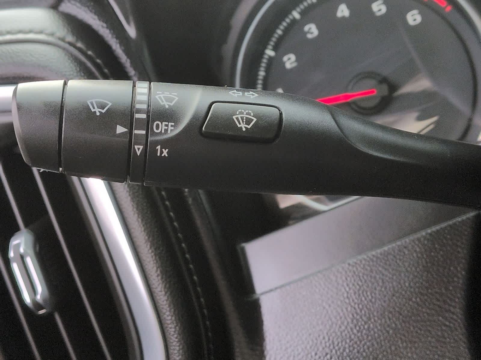 Thumbnail: 2019 Chevrolet Silverado 1500 - 26