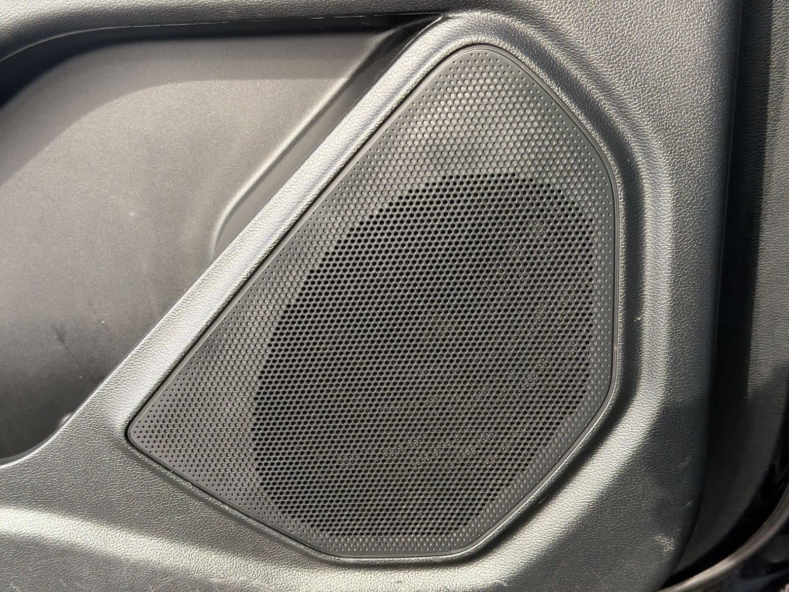 Thumbnail: 2021 Ford Explorer - 33