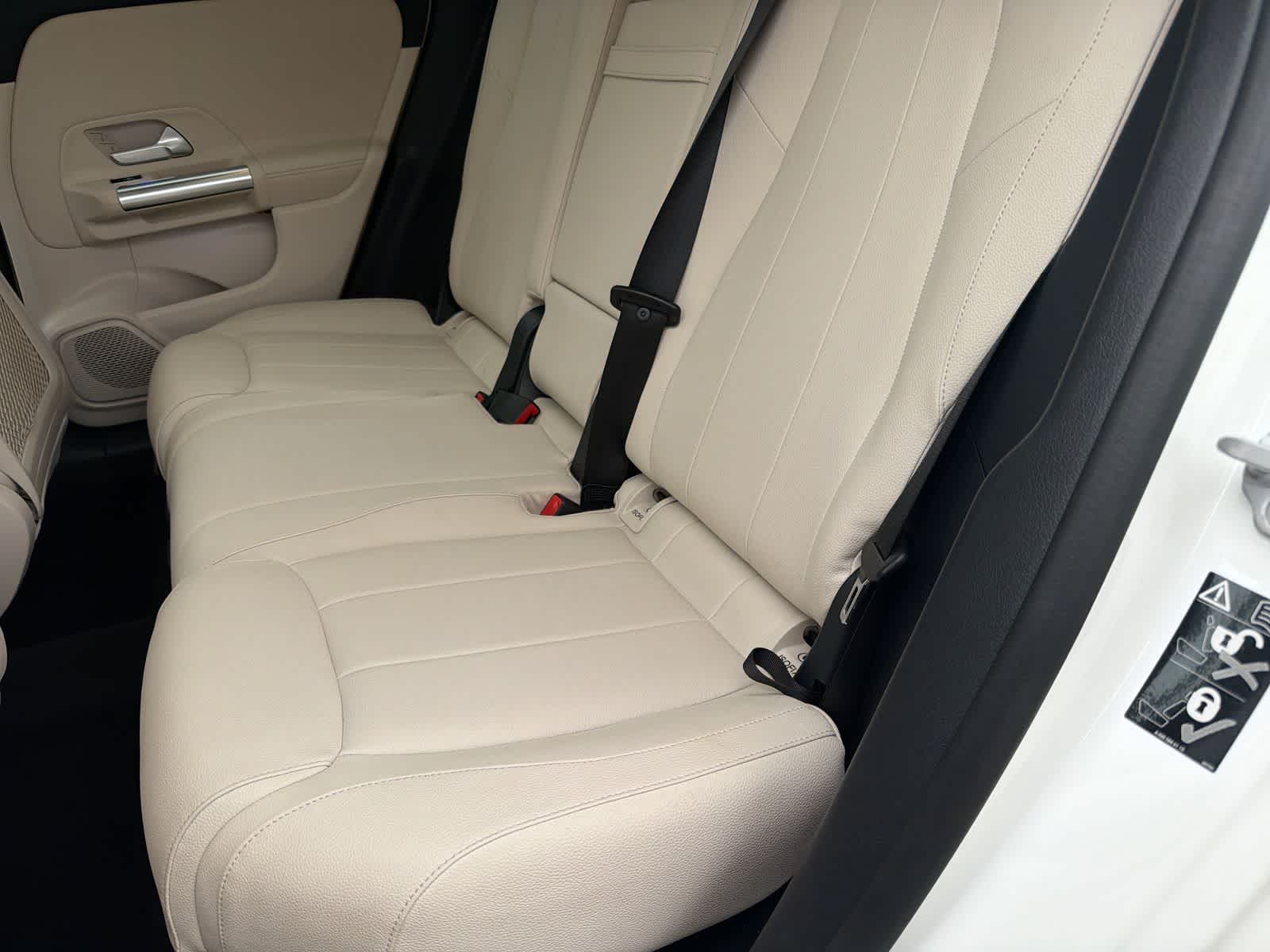 Thumbnail: 2021 Mercedes-Benz GLA - 21