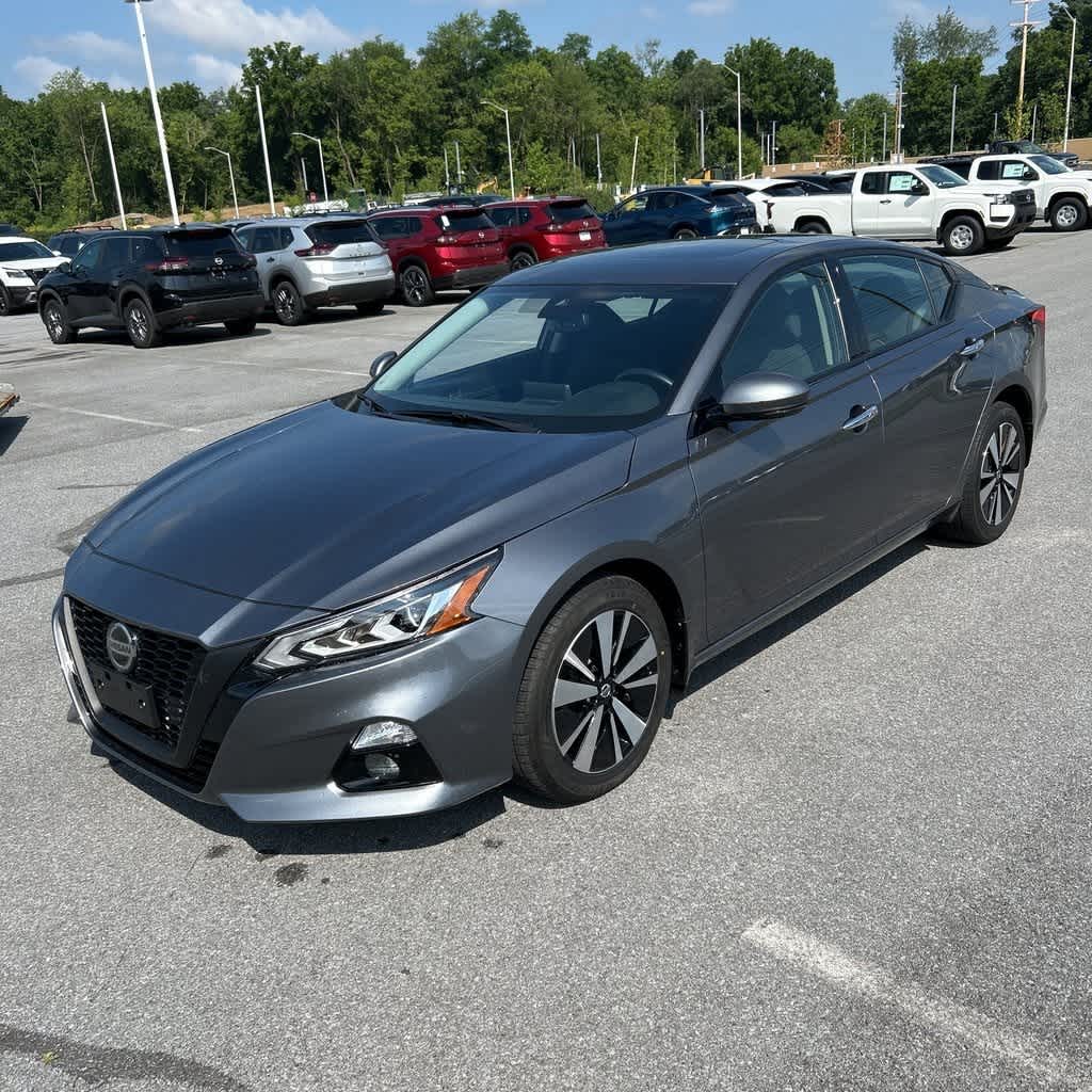 Thumbnail: 2020 Nissan Altima - 1