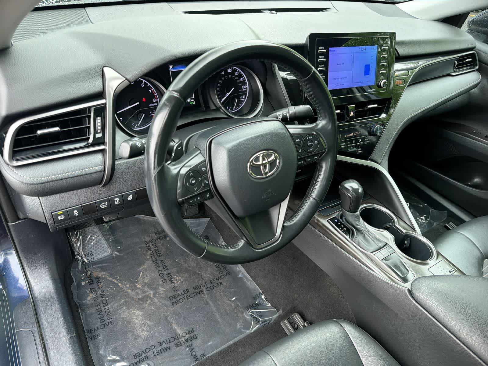 Thumbnail: 2022 Toyota Camry - 10