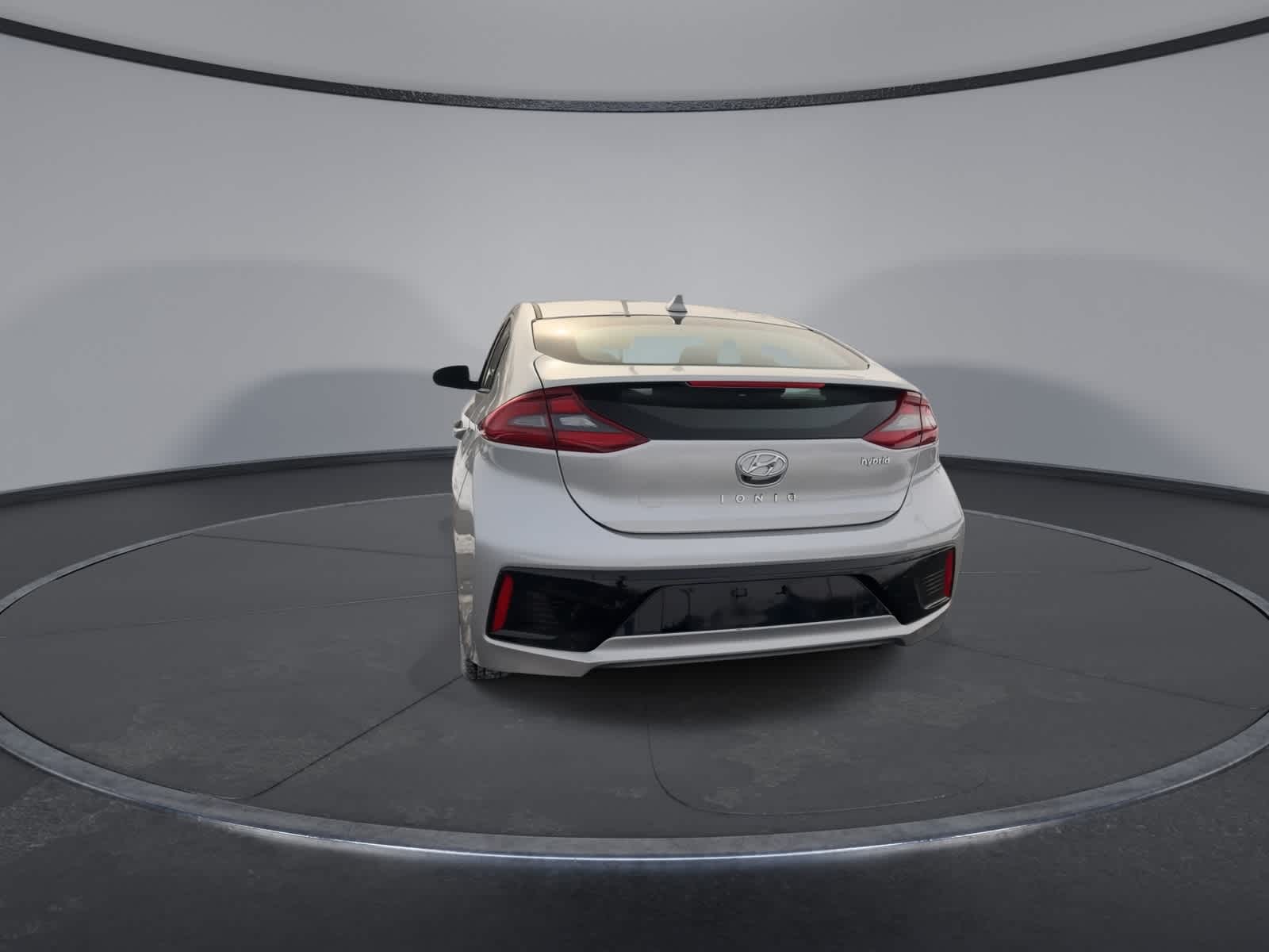 Thumbnail: 2017 Hyundai Ioniq - 7