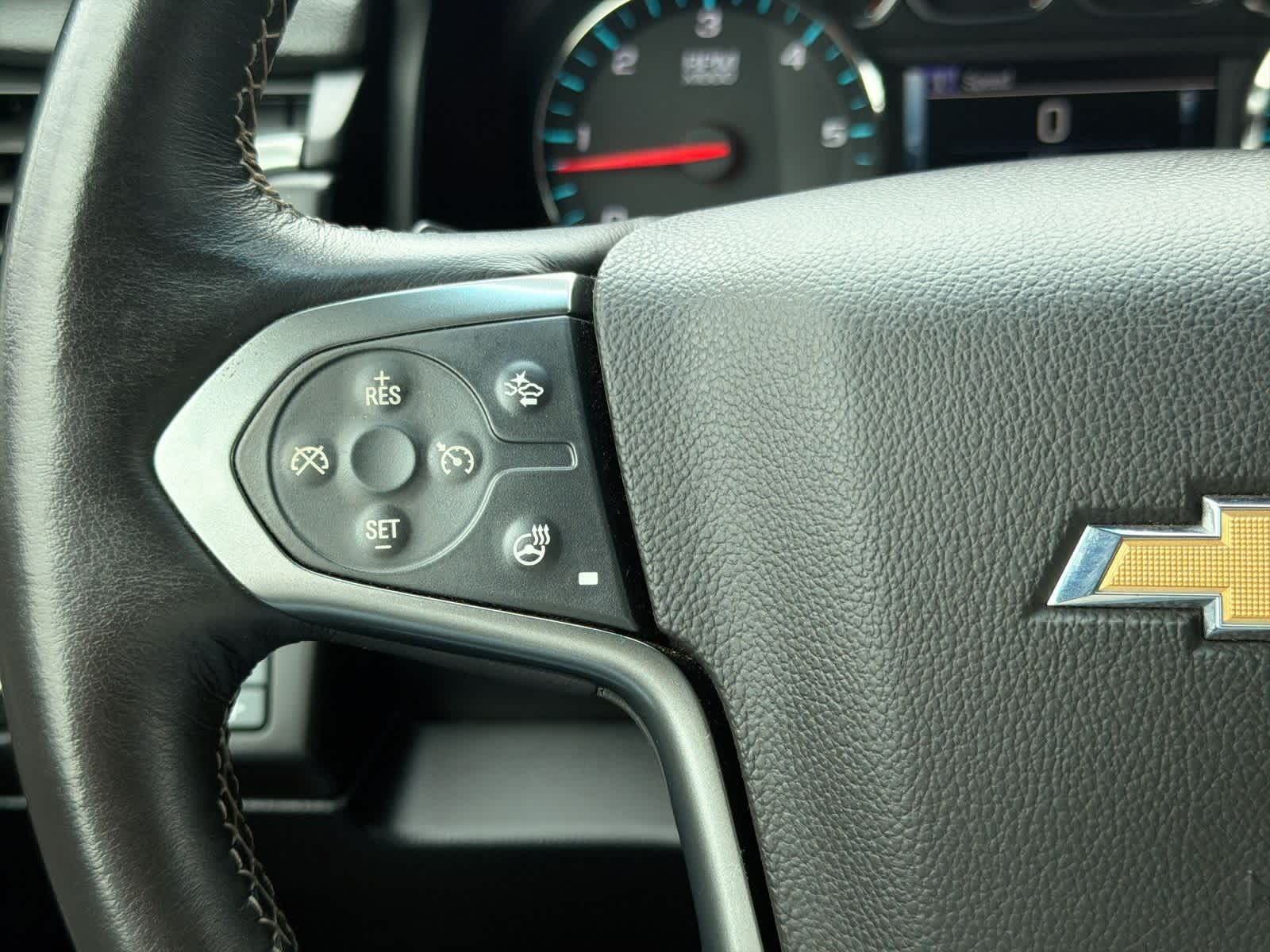 Thumbnail: 2015 Chevrolet Tahoe - 25