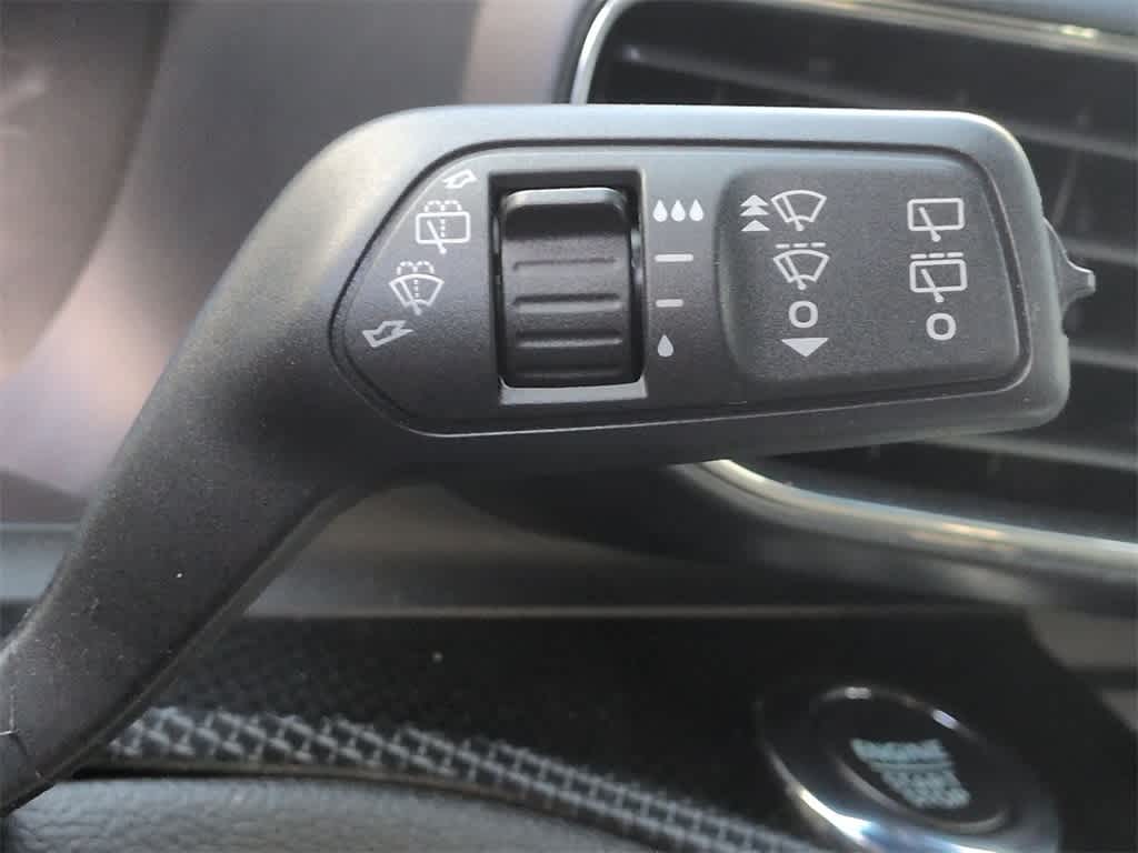 Thumbnail: 2022 Ford Explorer - 26