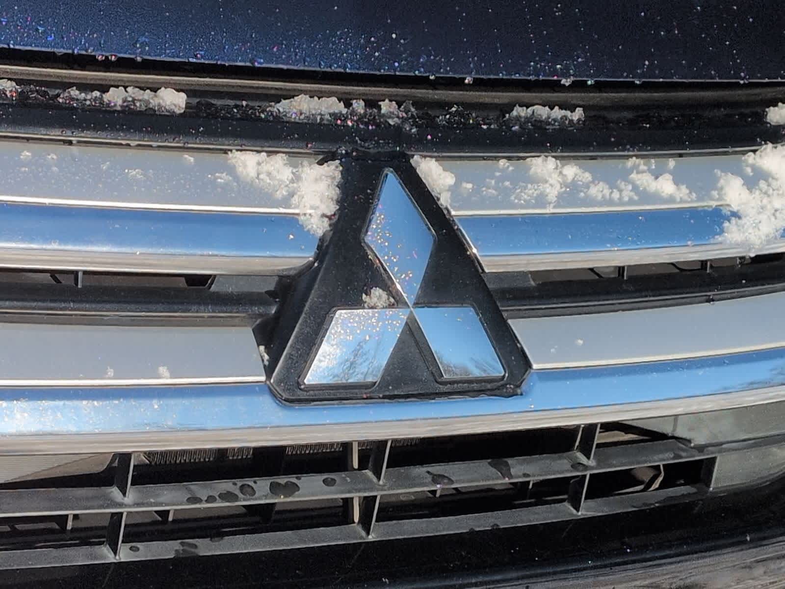 Thumbnail: 2017 Mitsubishi Outlander - 12