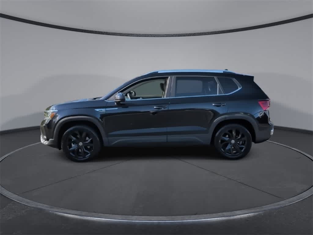 Thumbnail: 2023 Volkswagen Taos - 5