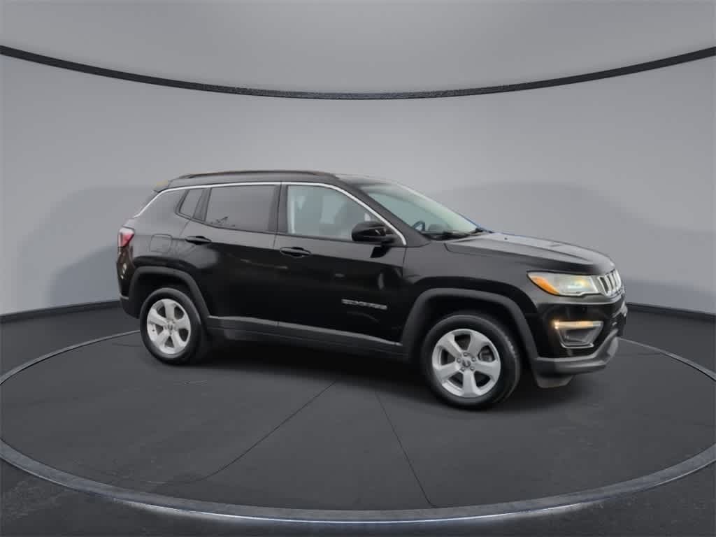 Thumbnail: 2021 Jeep Compass - 9