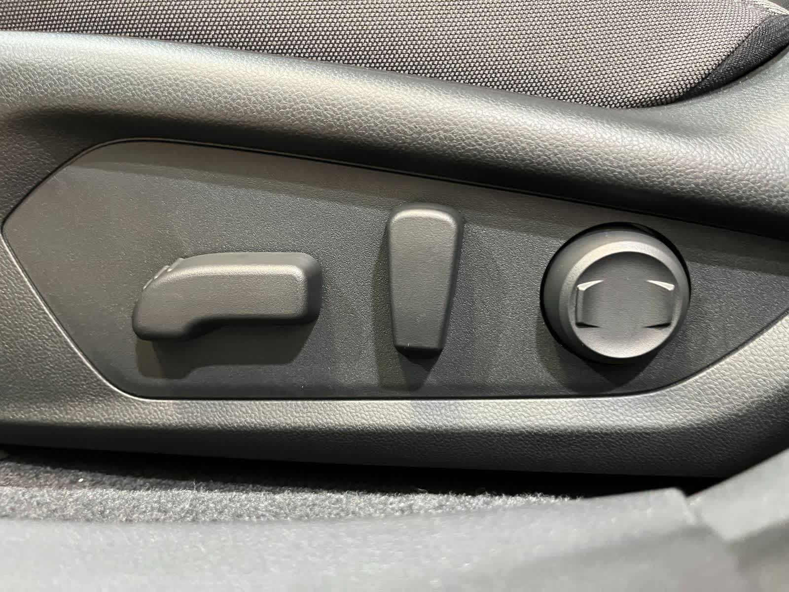 Thumbnail: 2025 Subaru Crosstrek - 13