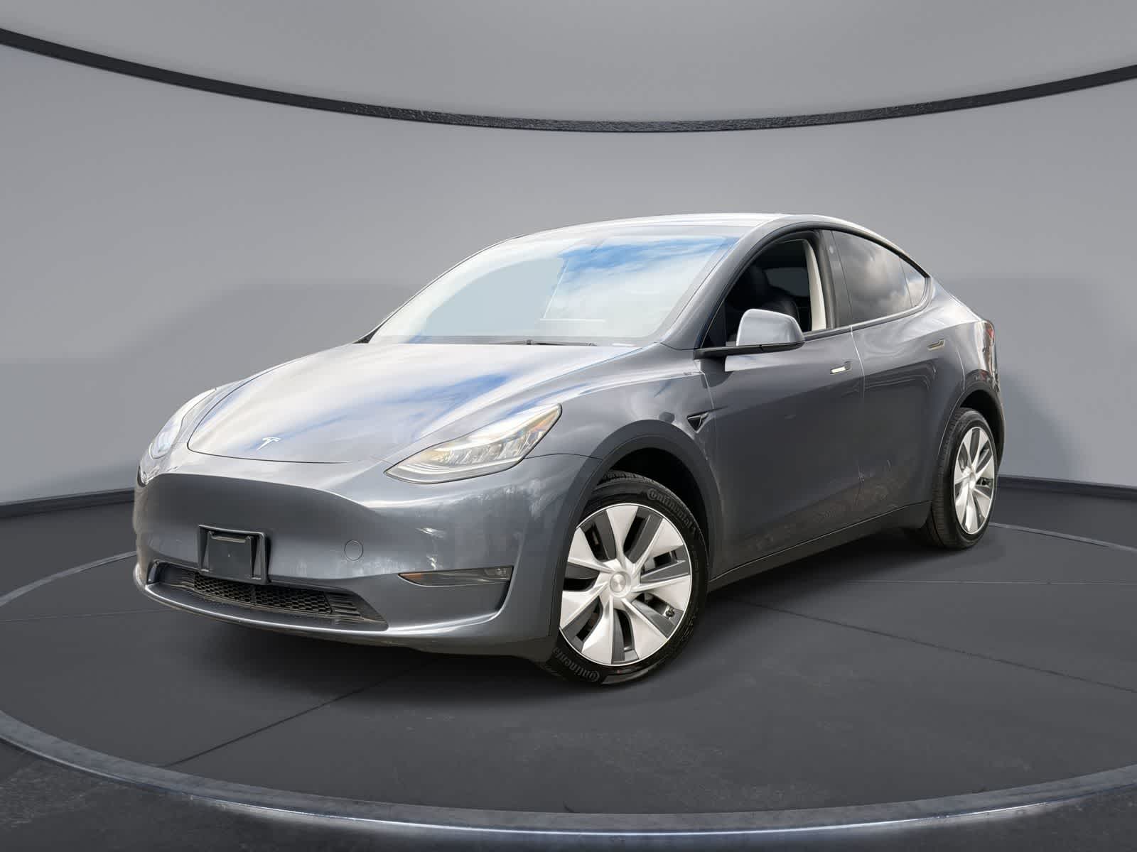 Thumbnail: 2023 Tesla Model Y - 1