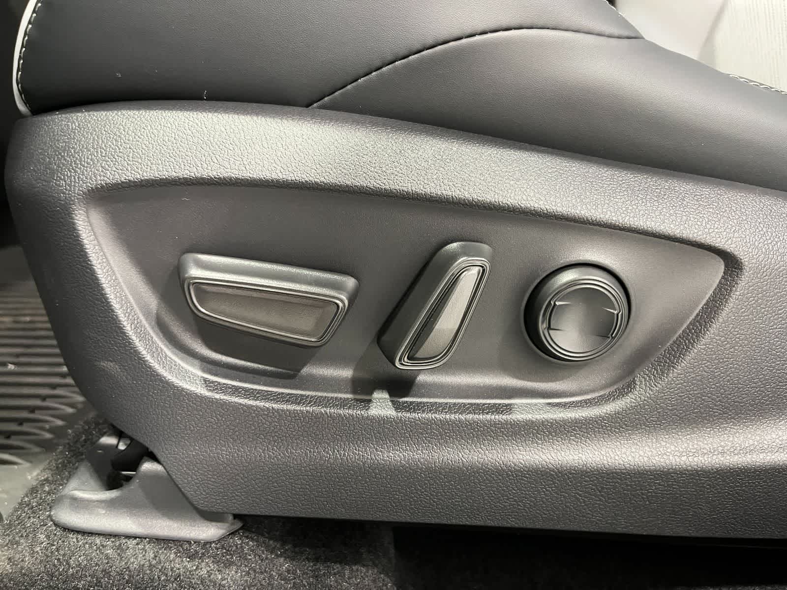 Thumbnail: 2026 Subaru Solterra - 14