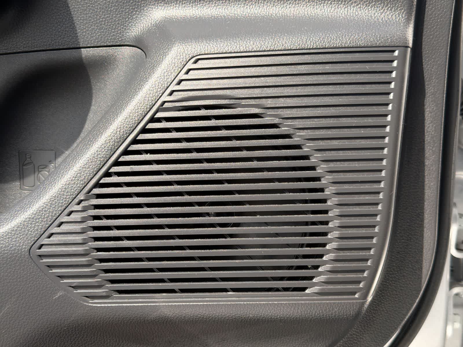 Thumbnail: 2025 Toyota Prius - 32