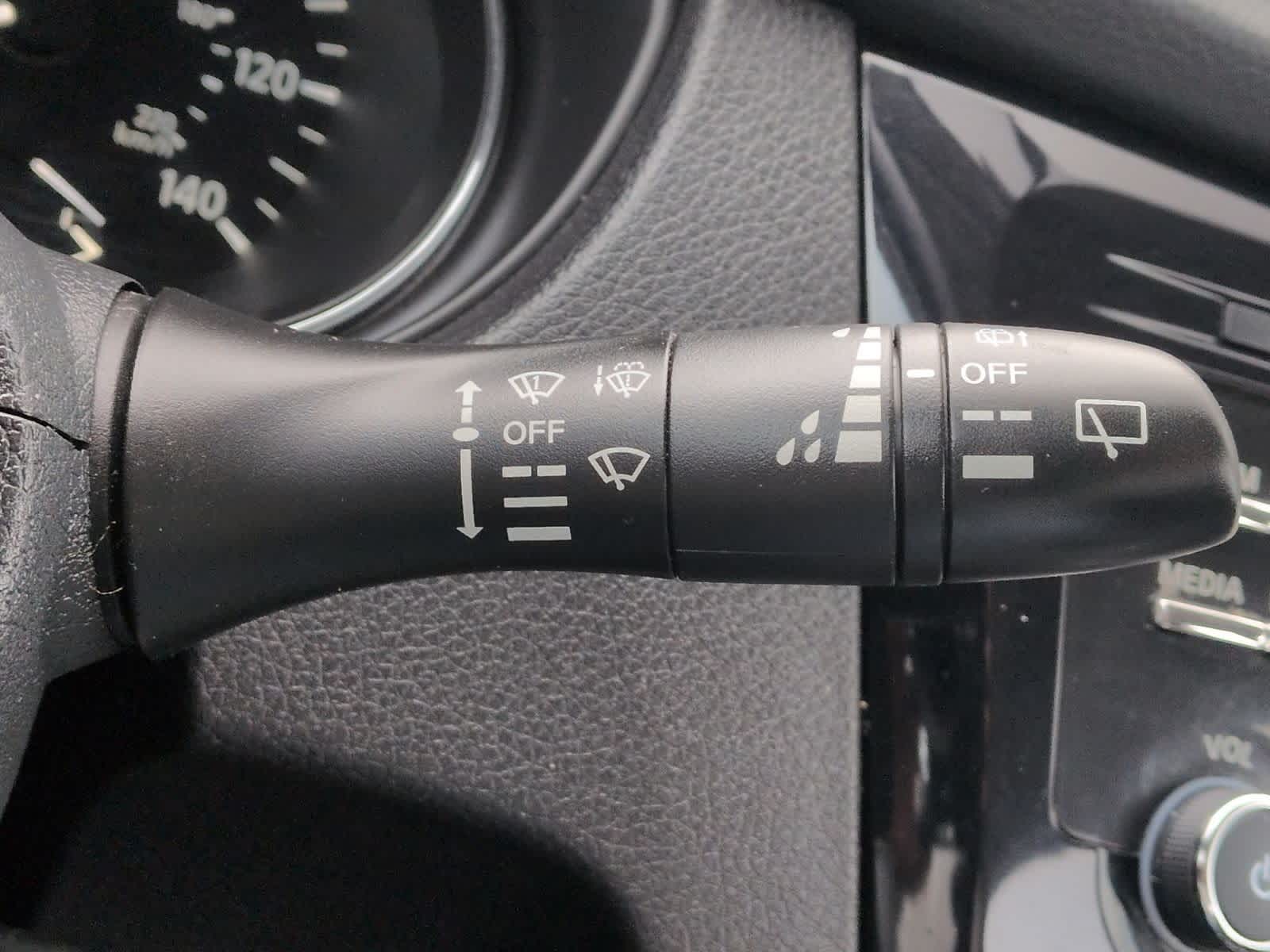 Thumbnail: 2016 Nissan Rogue - 26