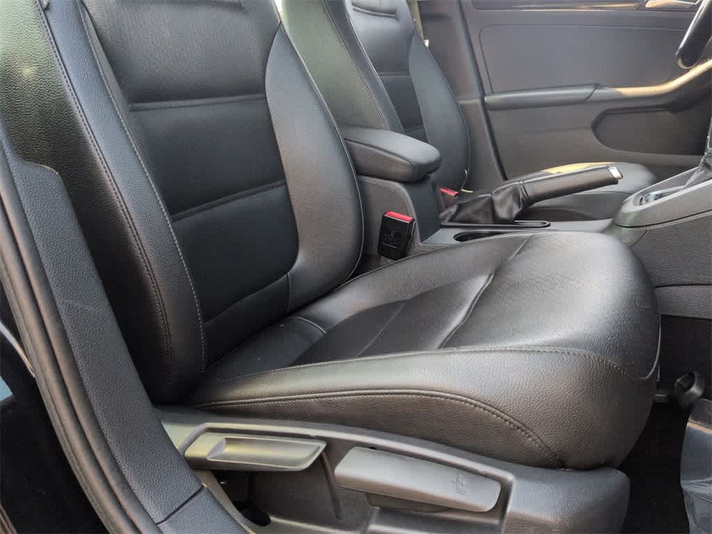 Thumbnail: 2016 Volkswagen Jetta - 24