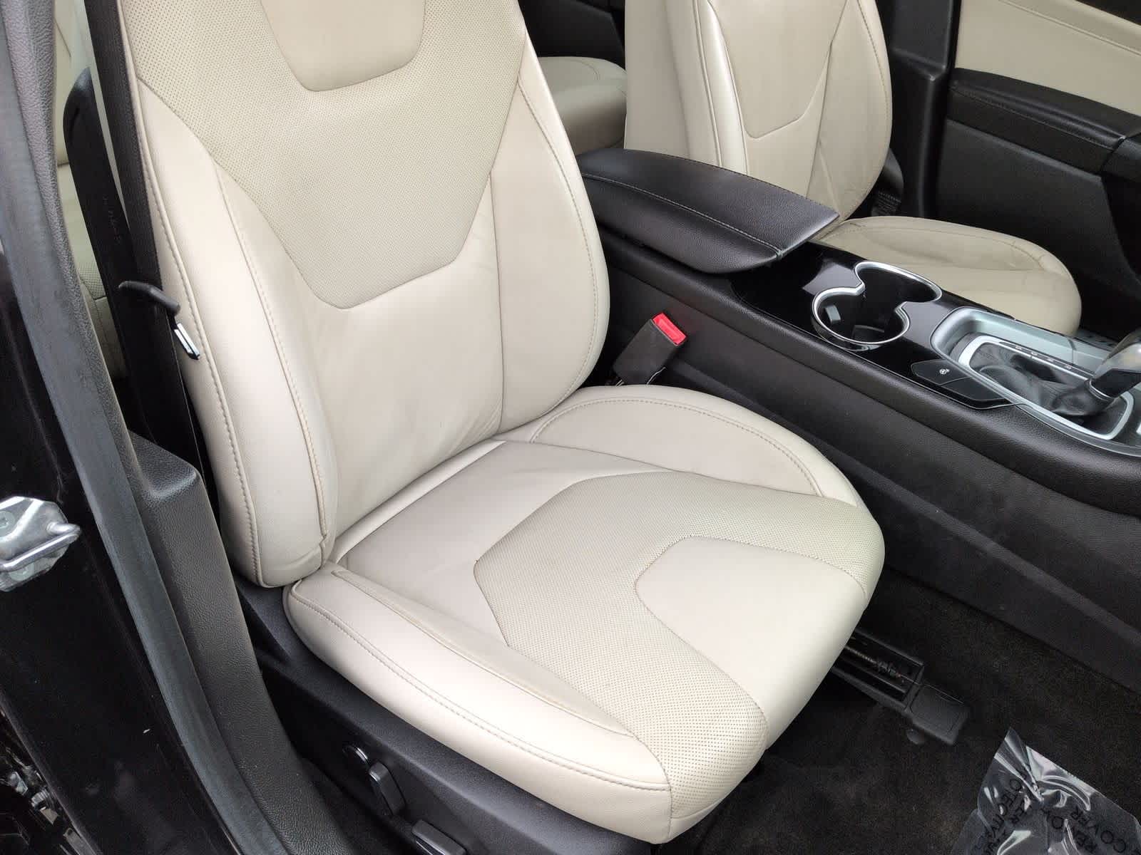 Thumbnail: 2015 Ford Fusion - 24