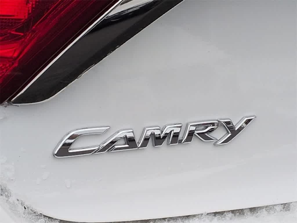 Thumbnail: 2017 Toyota Camry - 13