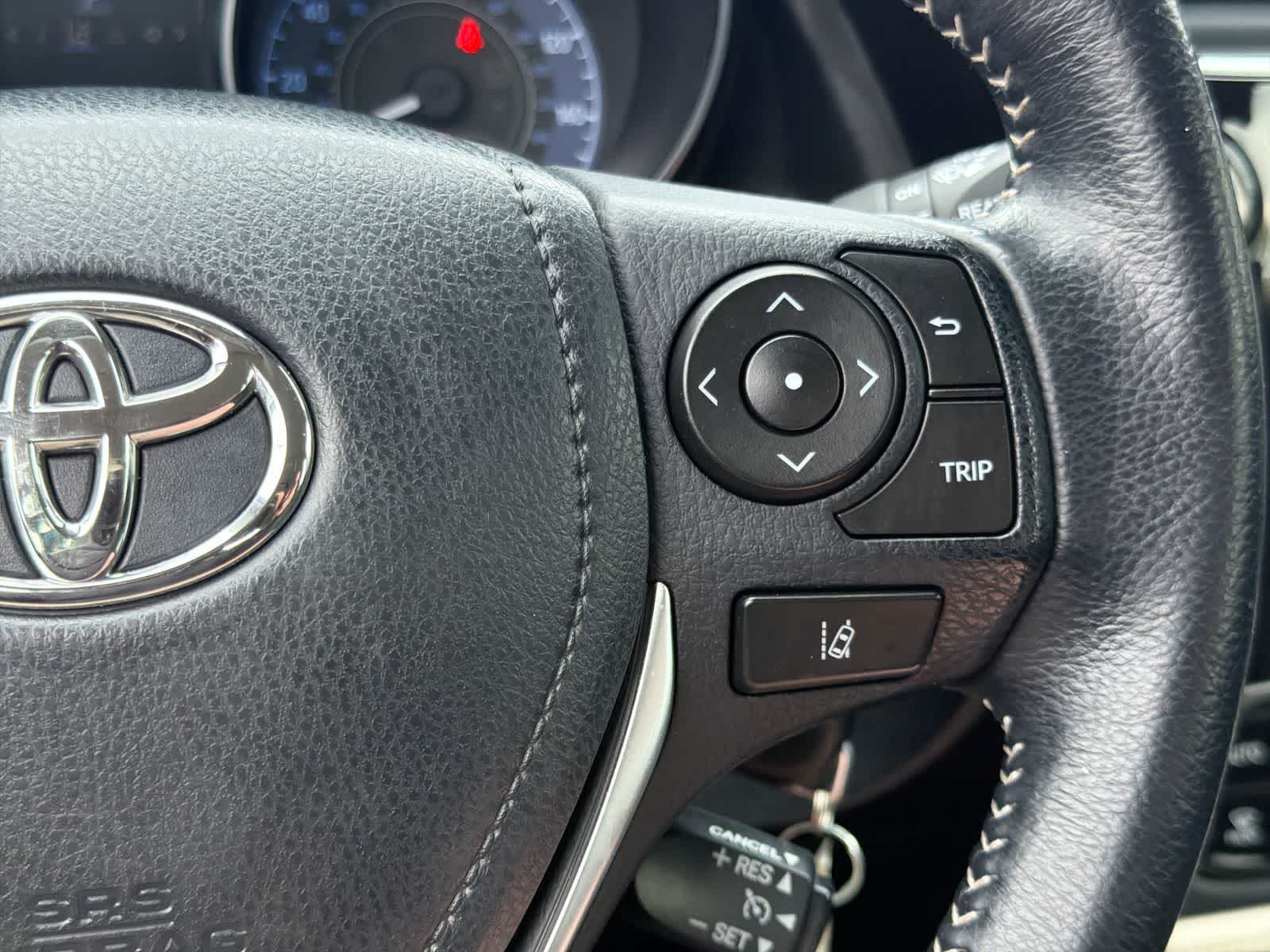 Thumbnail: 2017 Toyota Corolla iM - 24