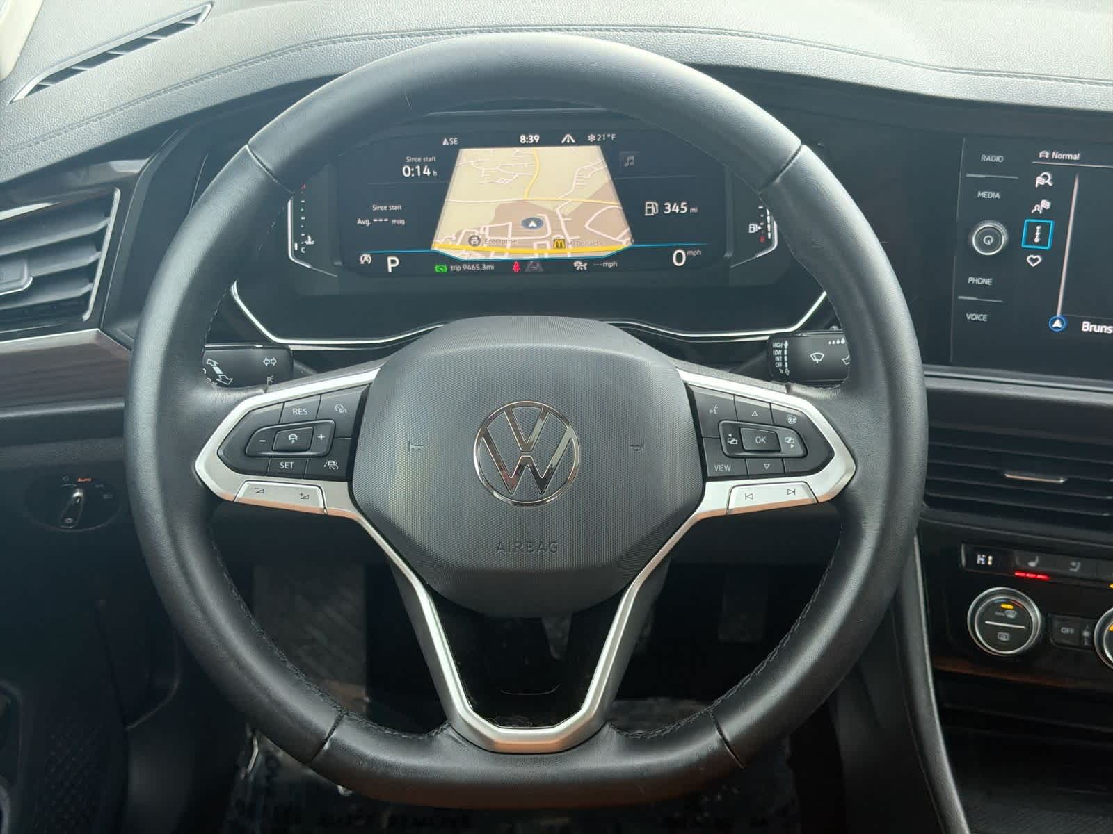 Thumbnail: 2023 Volkswagen Jetta - 25