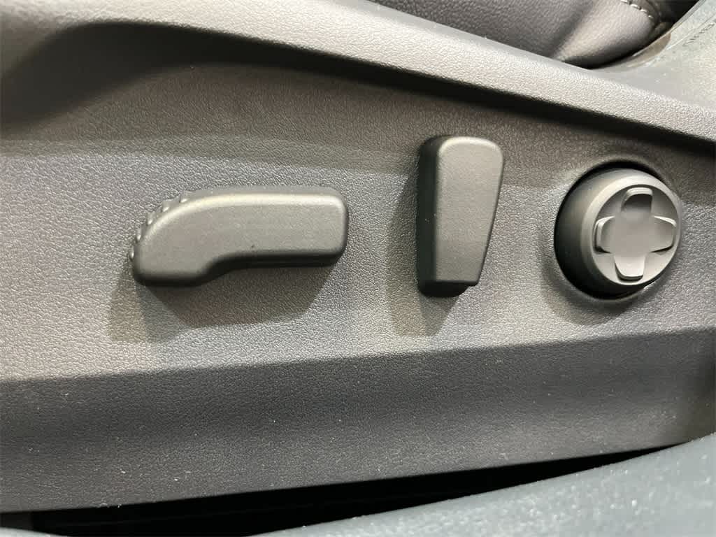 2025 Subaru Outback Limited 13