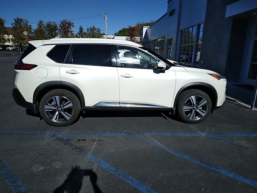 Thumbnail: 2023 Nissan Rogue - 3
