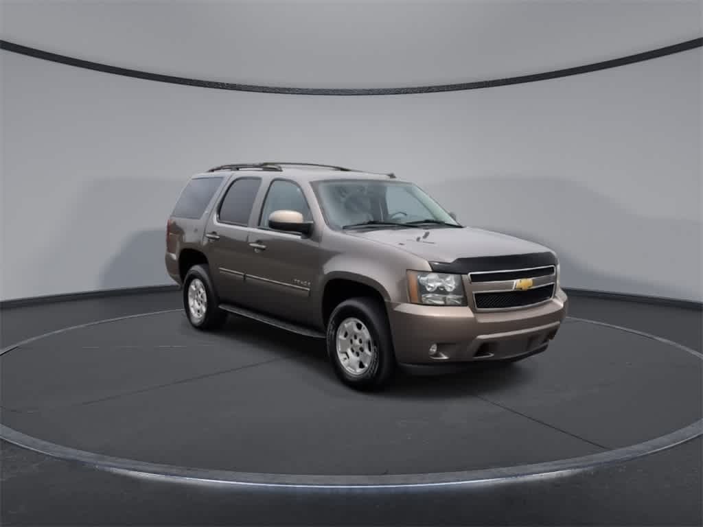 Thumbnail: 2013 Chevrolet Tahoe - 2
