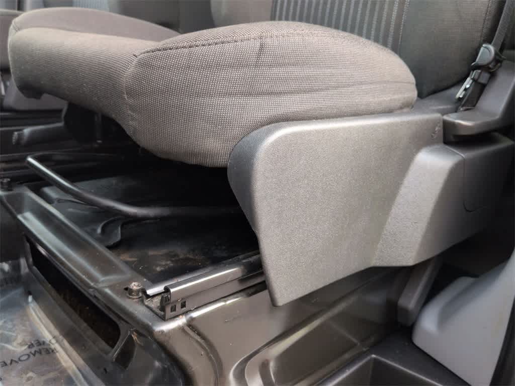Thumbnail: 2016 Ford Transit Series - 18