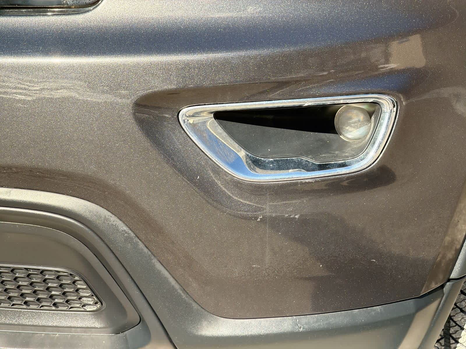 Thumbnail: 2017 Jeep Grand Cherokee - 11