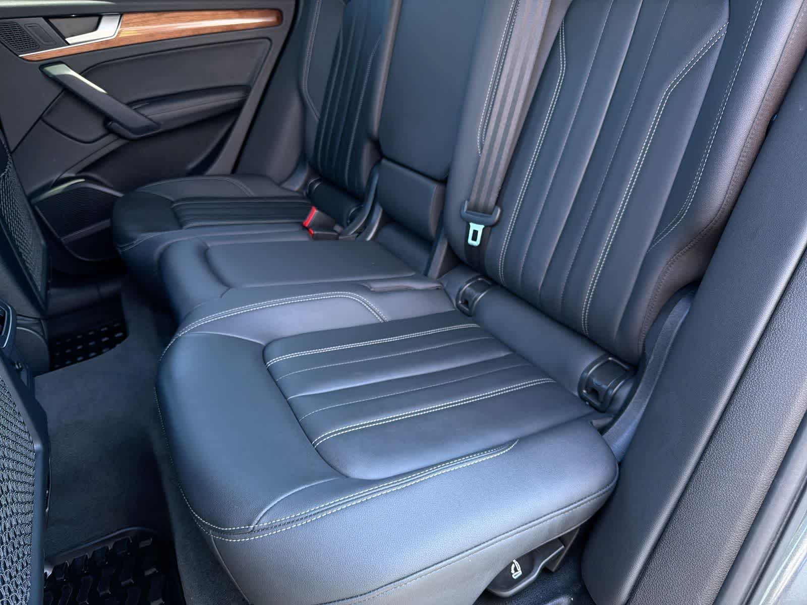 Thumbnail: 2023 Audi Q5 - 21