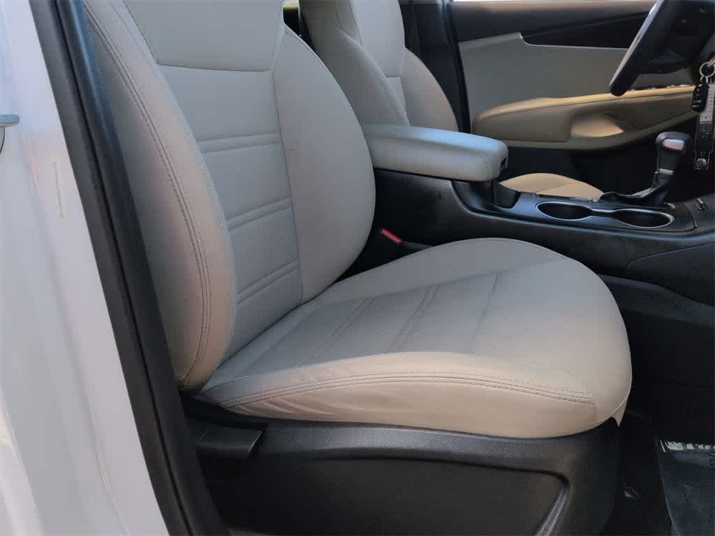 Thumbnail: 2019 Kia Sorento - 22