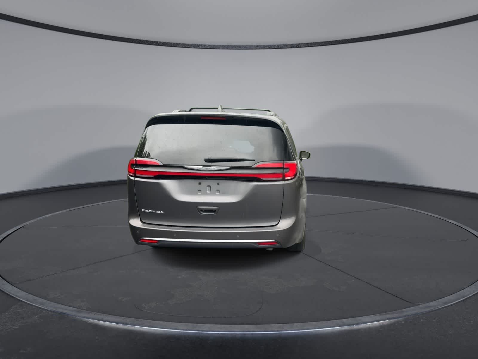 Thumbnail: 2022 Chrysler Pacifica - 7