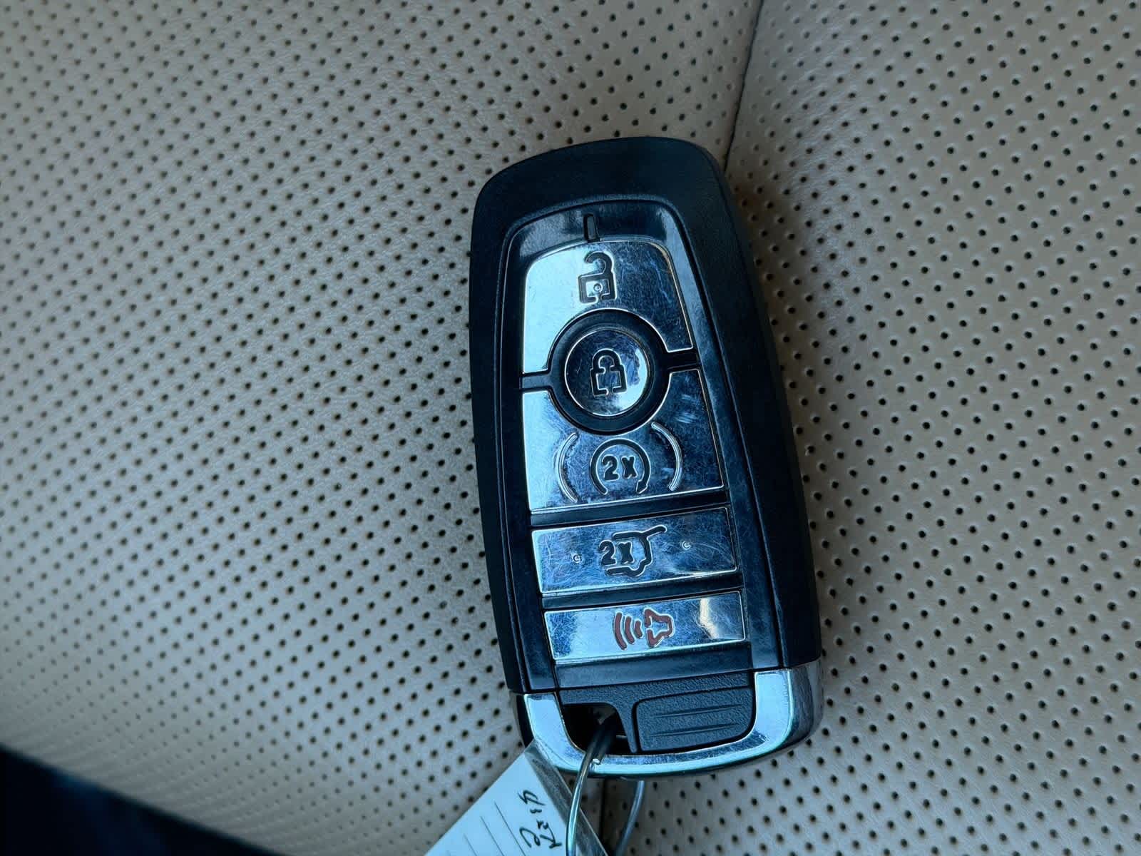 Thumbnail: 2023 Lincoln Corsair - 38