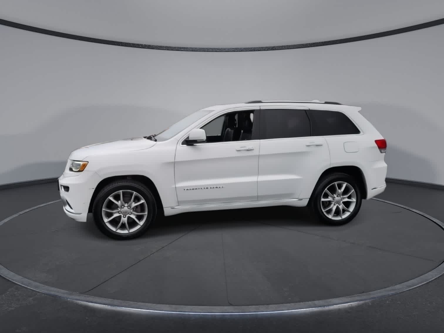 Thumbnail: 2016 Jeep Grand Cherokee - 4