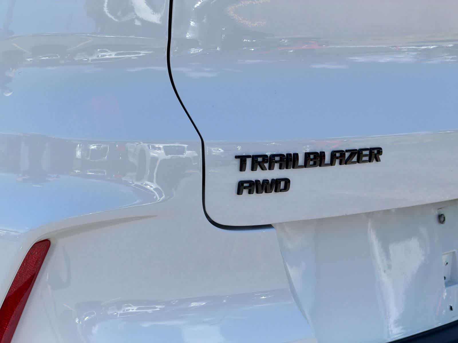 Thumbnail: 2023 Chevrolet TrailBlazer - 13