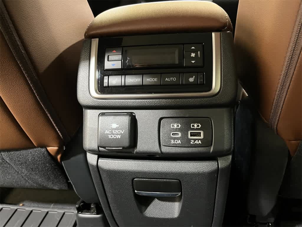 2025 Subaru Ascent Touring 22