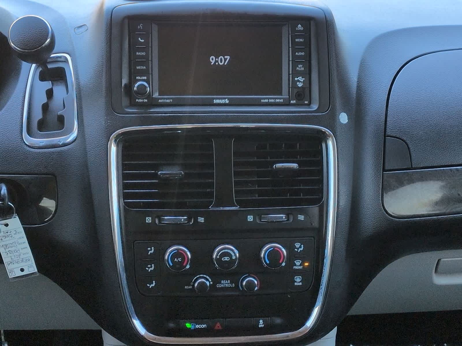 Thumbnail: 2019 Dodge Grand Caravan - 28