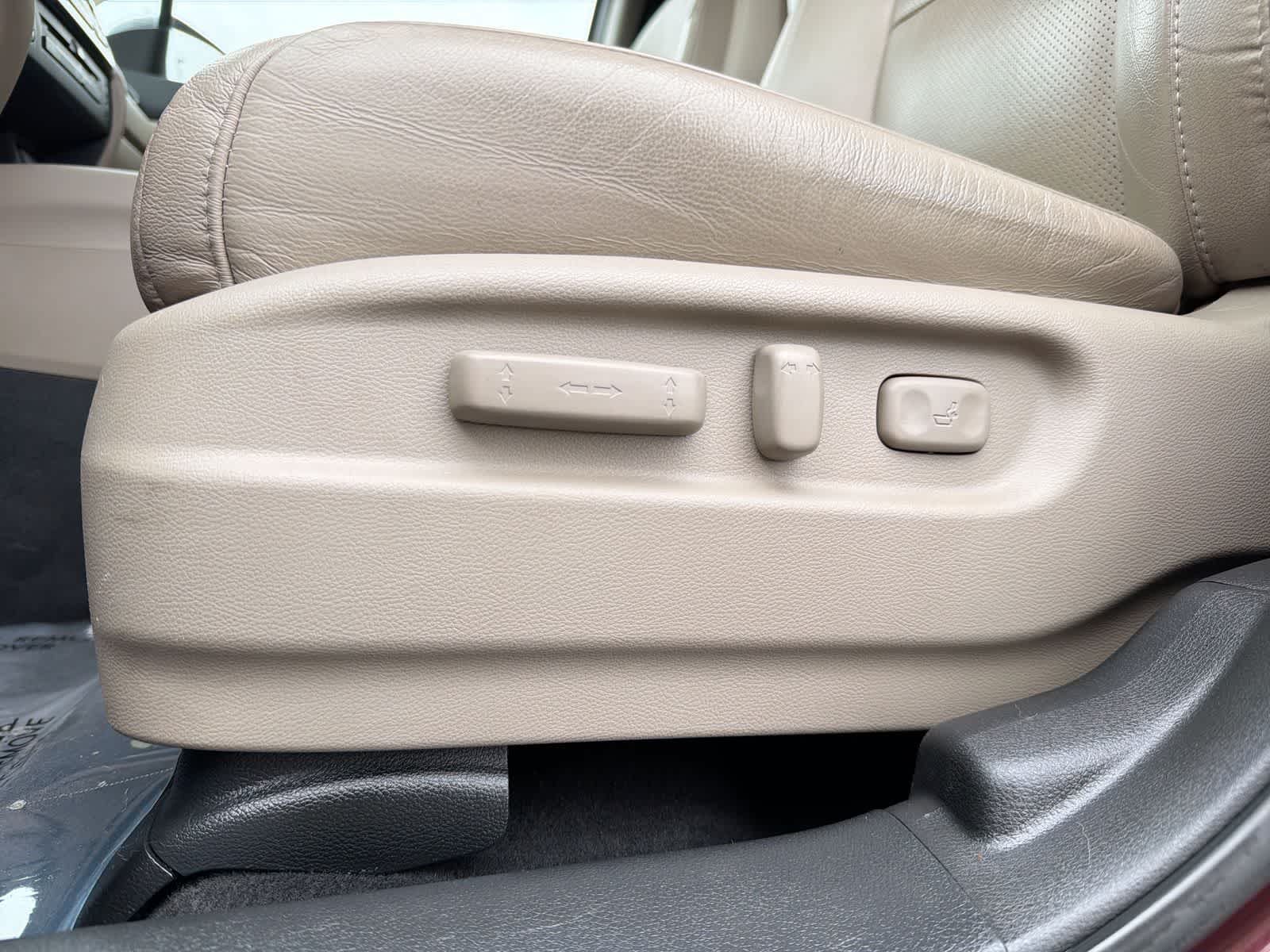 Thumbnail: 2016 Honda Pilot - 18