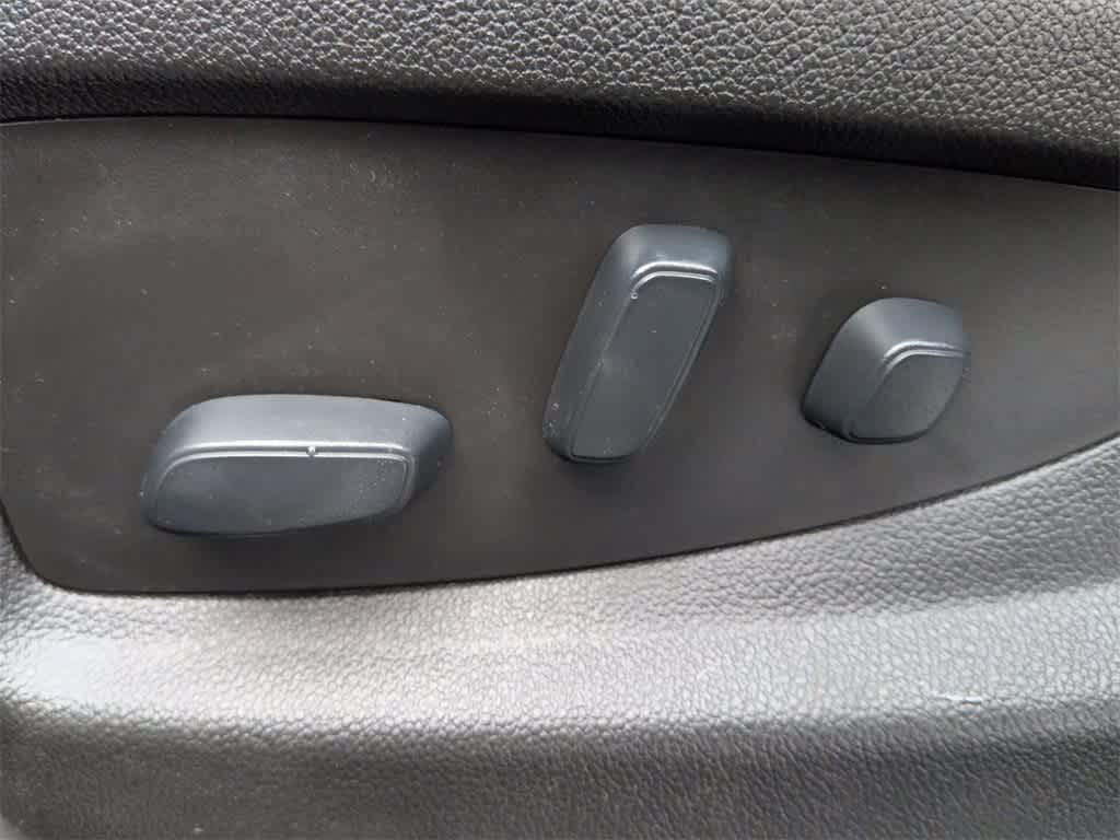 Thumbnail: 2018 Chevrolet Tahoe - 18