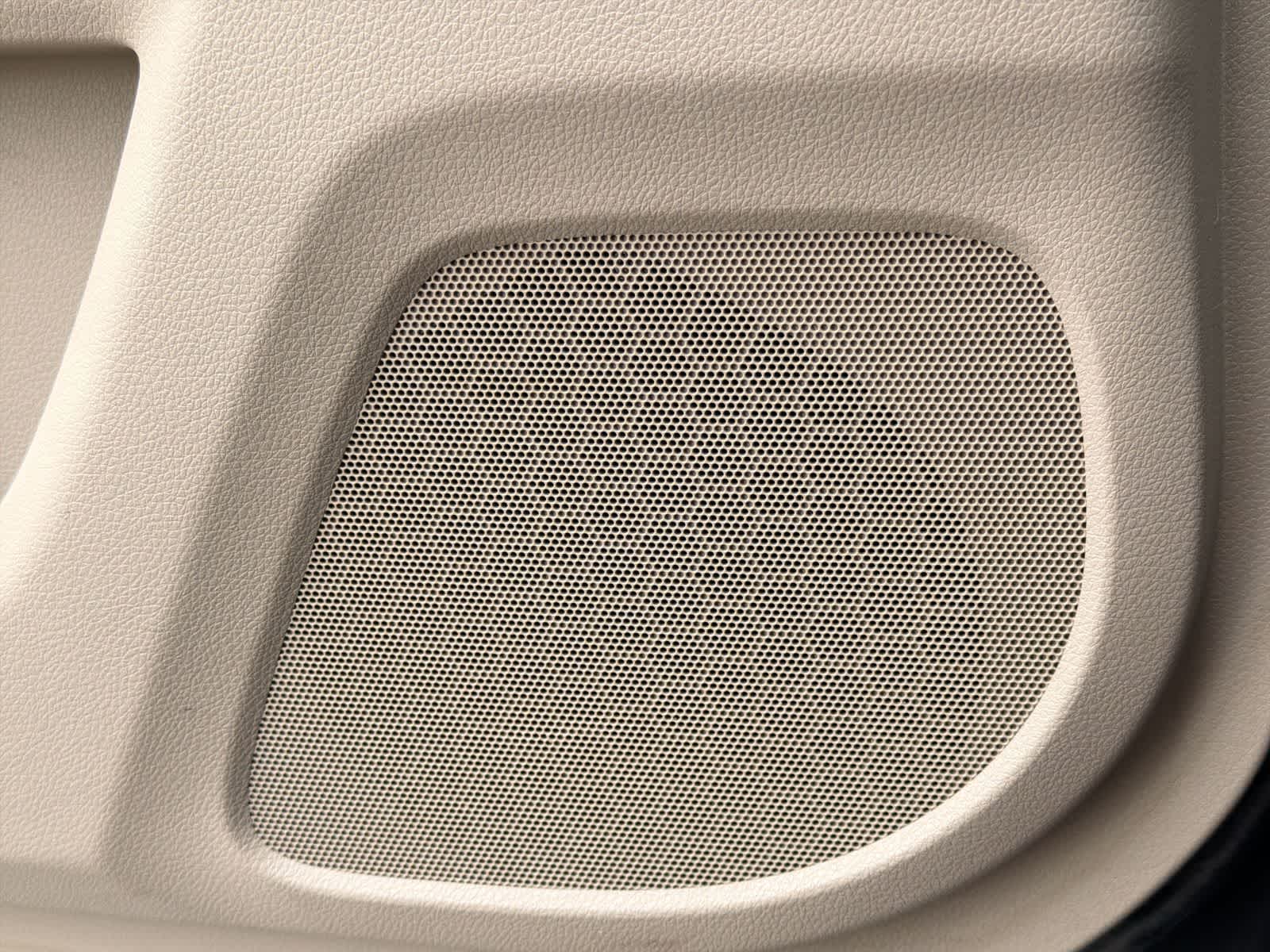 Thumbnail: 2016 Honda Pilot - 33