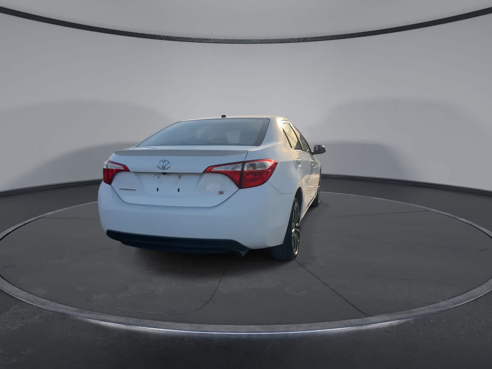 Thumbnail: 2015 Toyota Corolla - 7