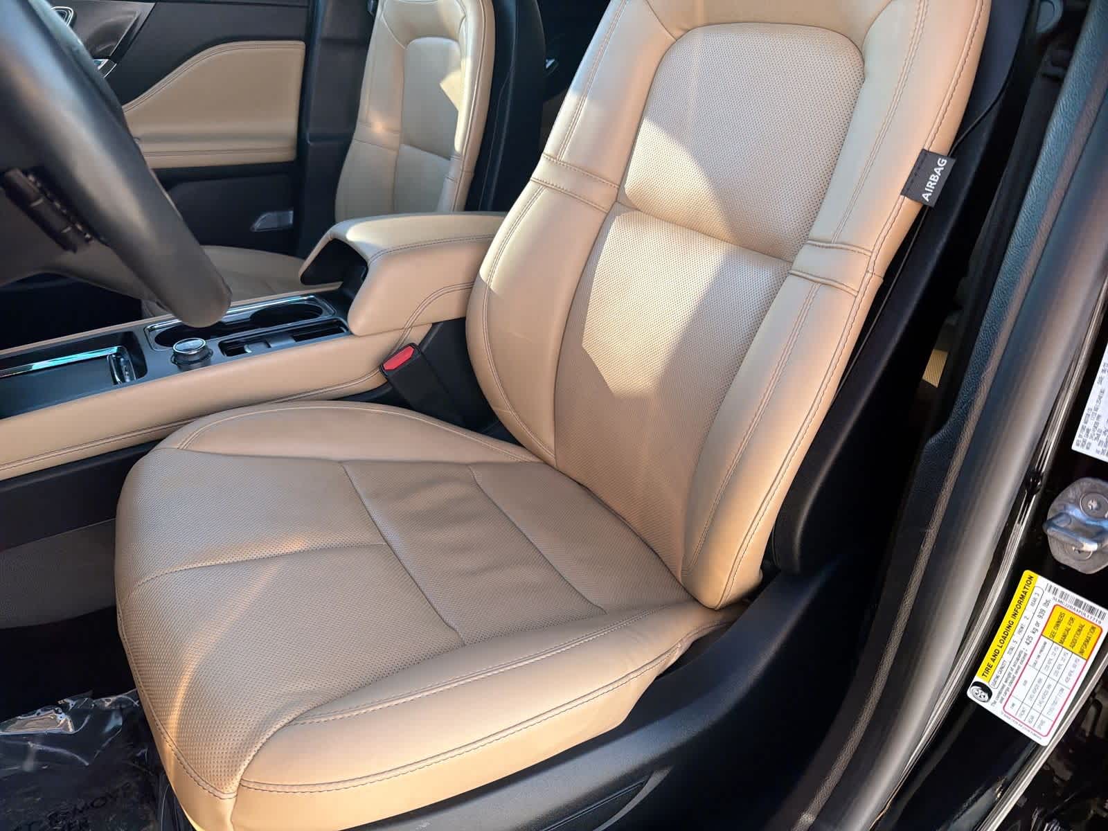 Thumbnail: 2023 Lincoln Corsair - 17