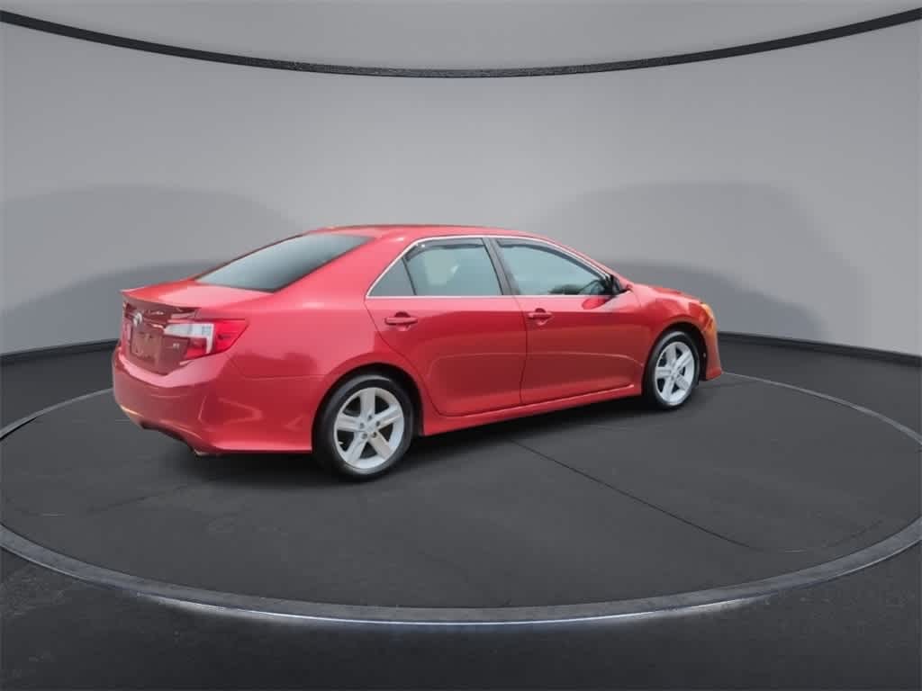 Thumbnail: 2013 Toyota Camry - 8
