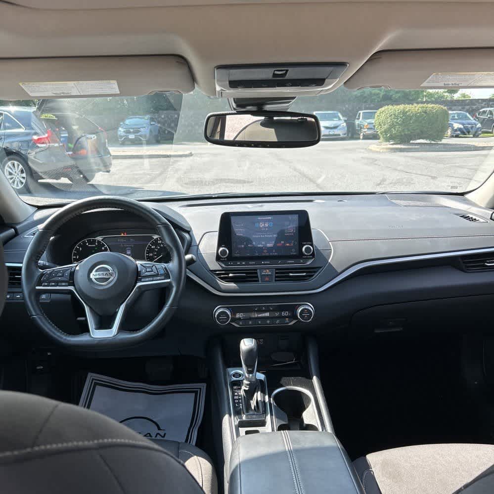 Thumbnail: 2020 Nissan Altima - 4