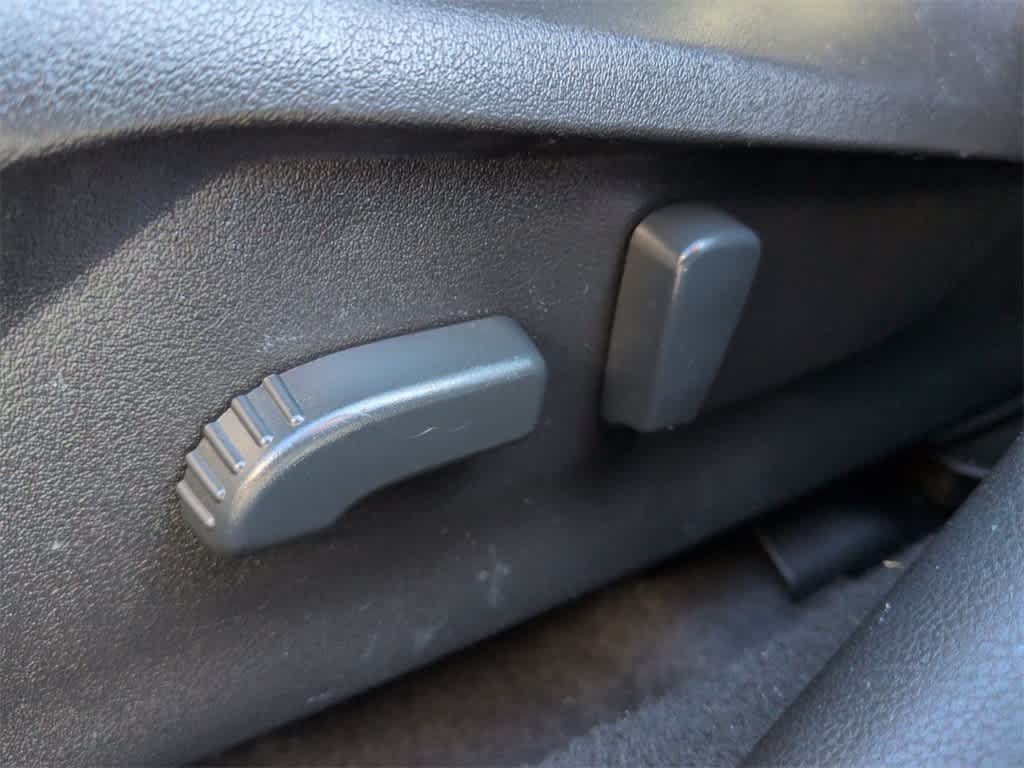 Thumbnail: 2019 Subaru Crosstrek - 18