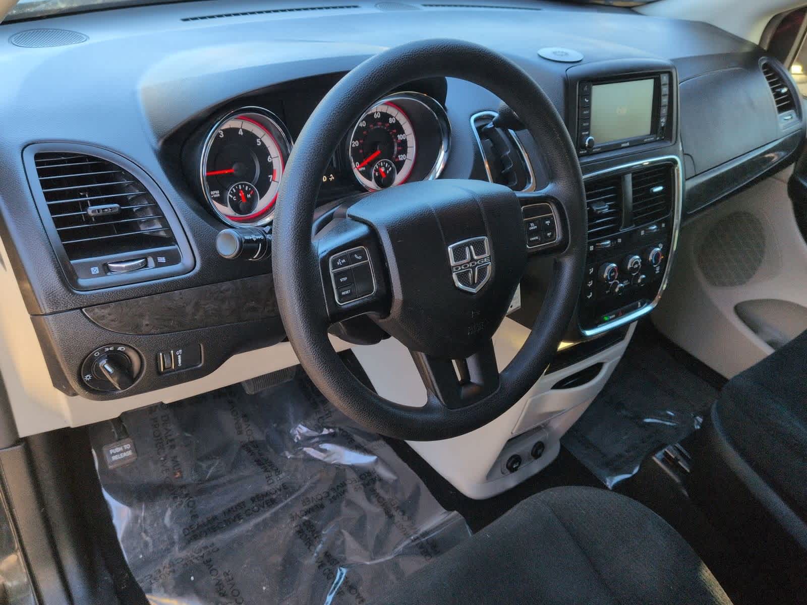 Thumbnail: 2019 Dodge Grand Caravan - 10