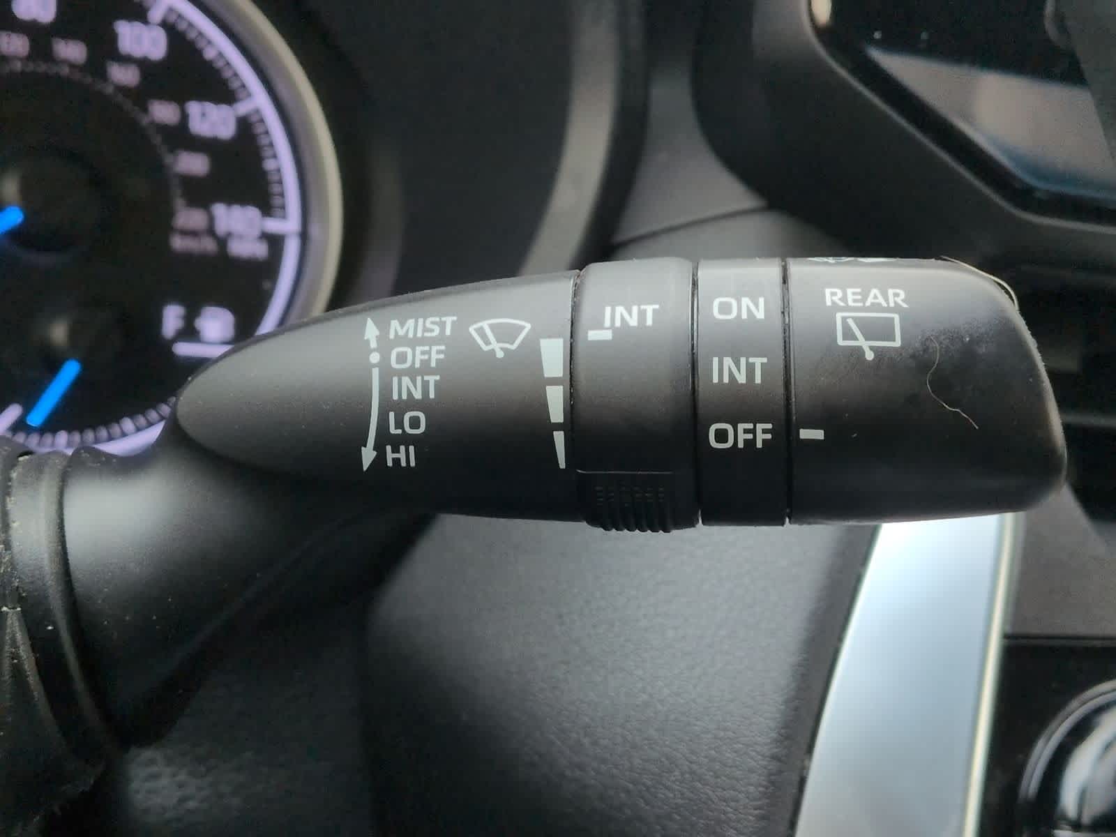 Thumbnail: 2022 Toyota Venza - 26