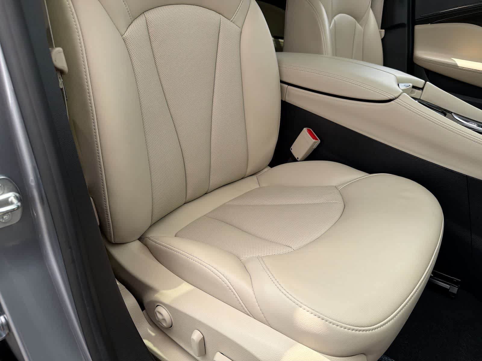 Thumbnail: 2020 Buick Envision - 23