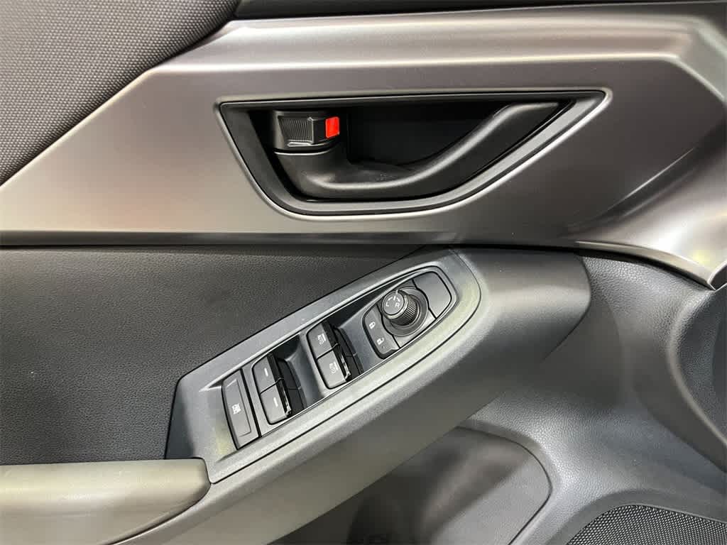 2025 Subaru Impreza Base 13