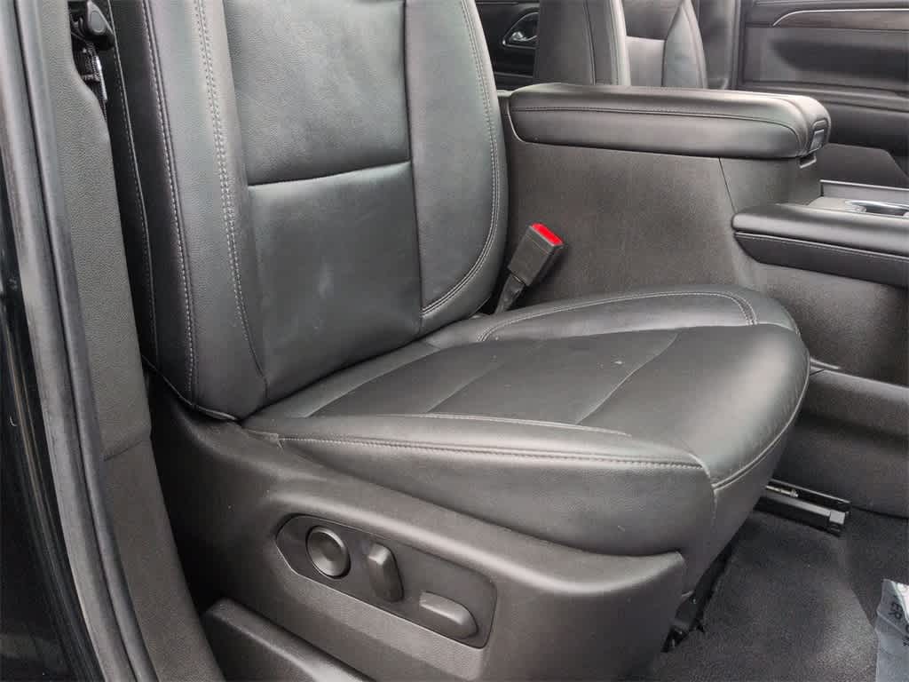 Thumbnail: 2021 Chevrolet Suburban - 24