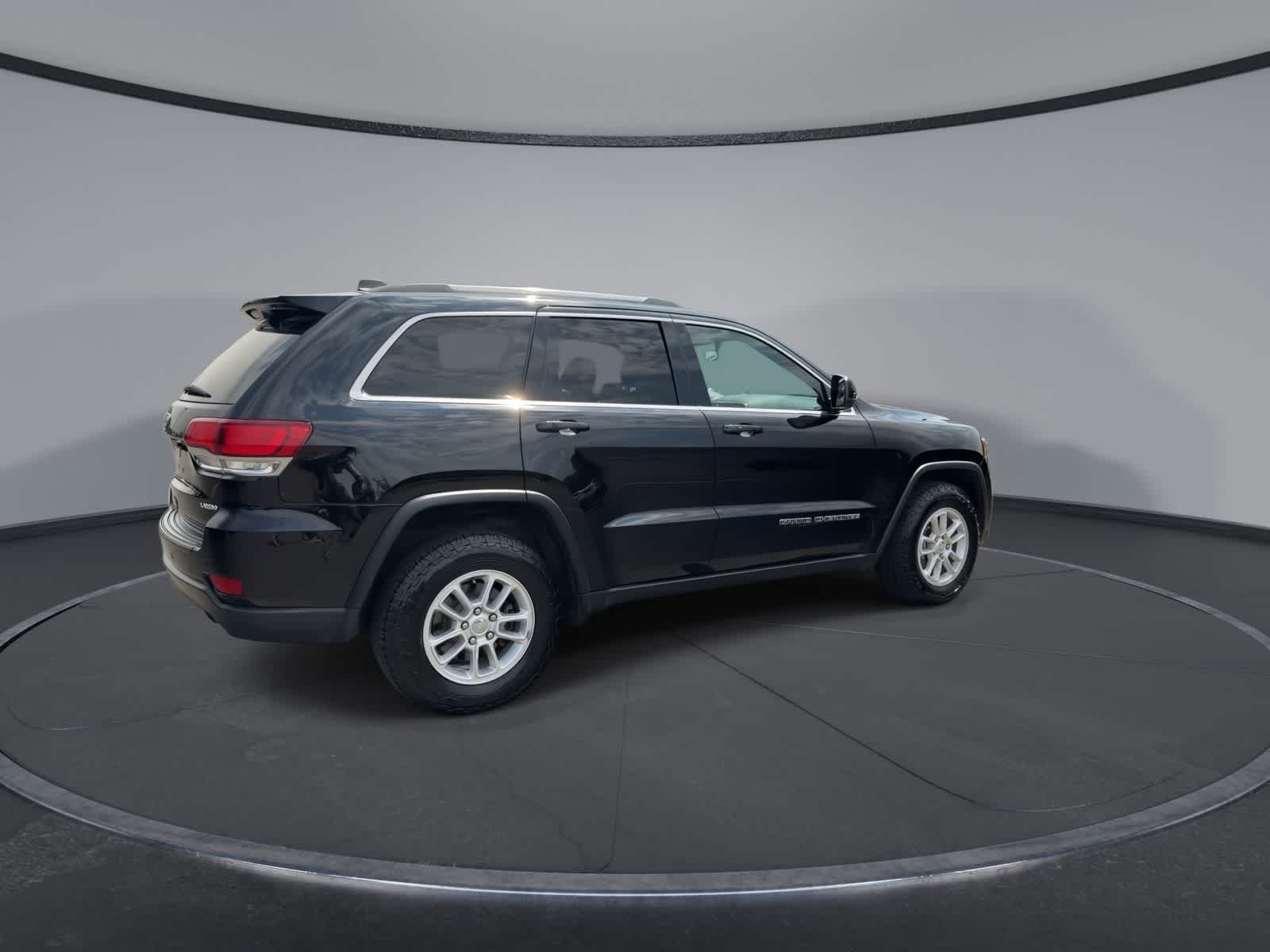 Thumbnail: 2020 Jeep Grand Cherokee - 8