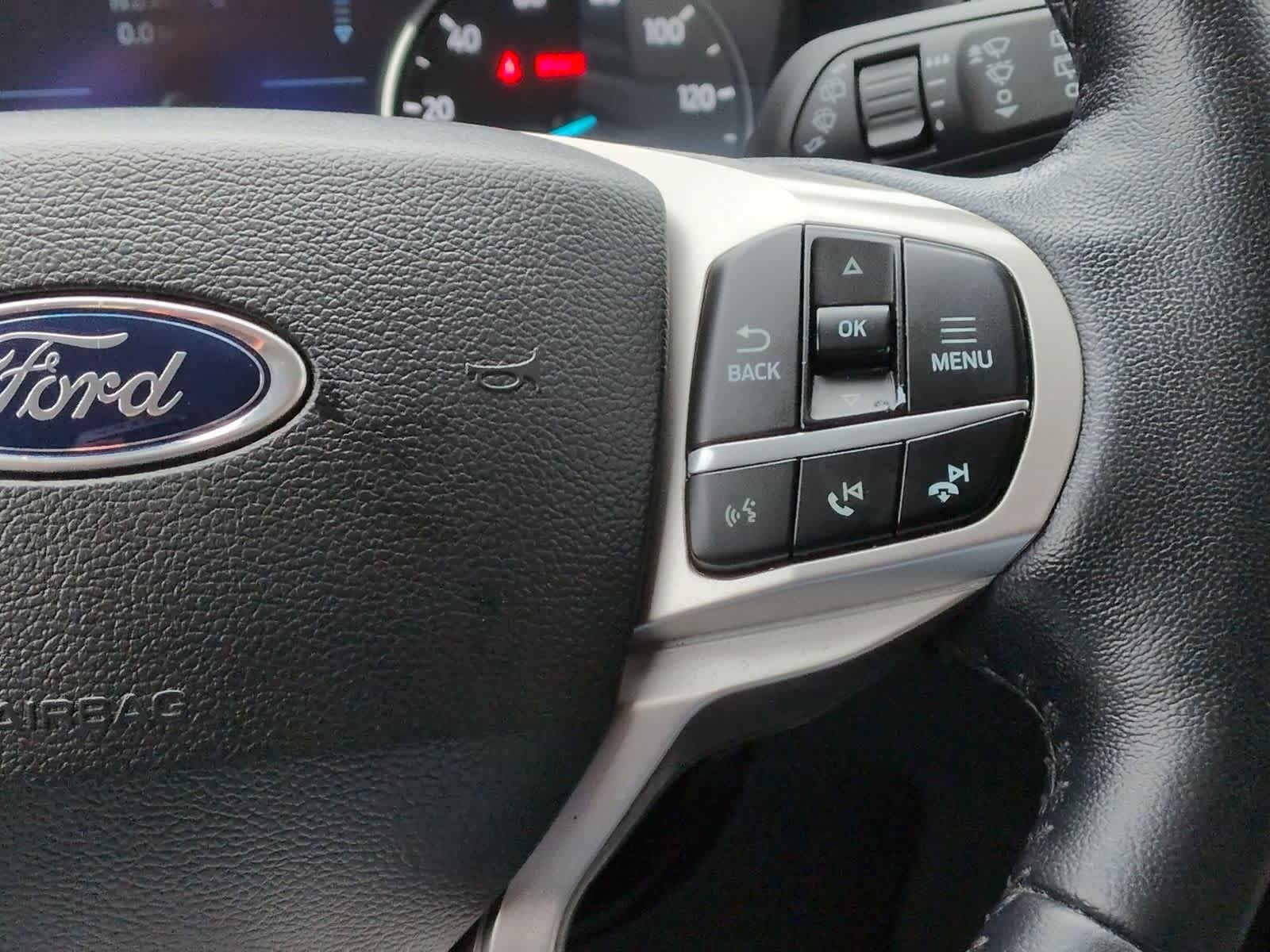 Thumbnail: 2022 Ford Explorer - 26