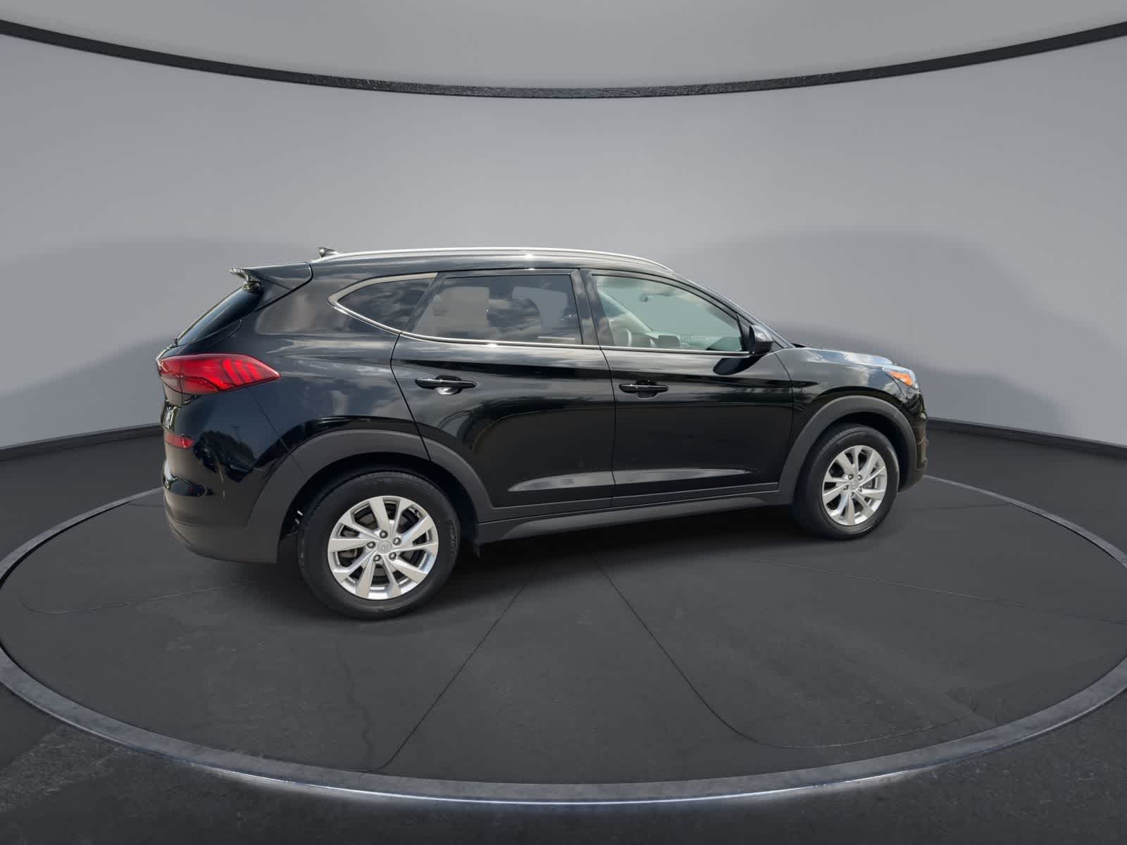 Thumbnail: 2019 Hyundai Tucson - 8
